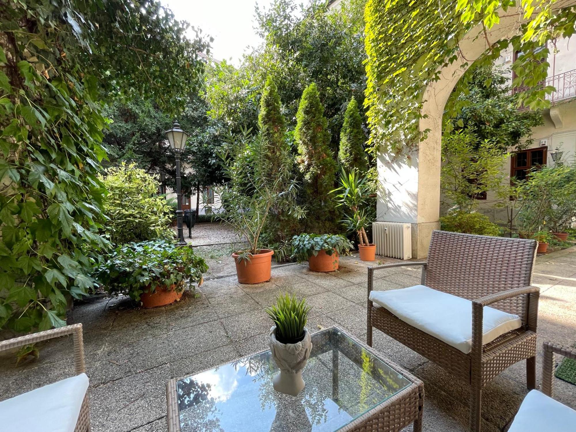 Palms Apartments Budapest Exterior photo